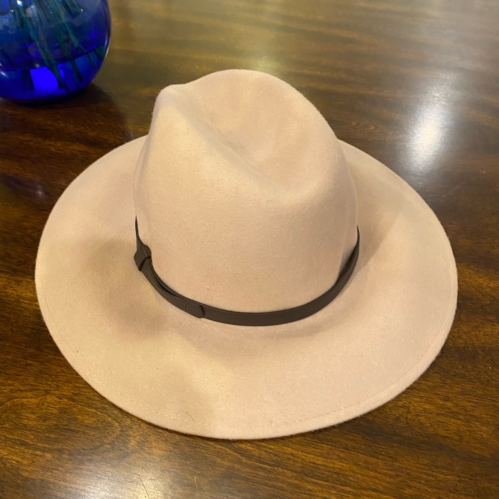 Beige hat